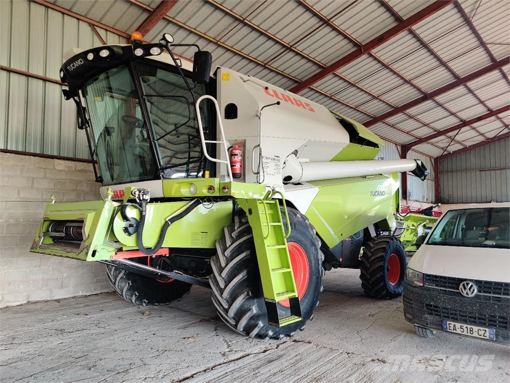 CLAAS TUCANO 480 Biçerdöverler