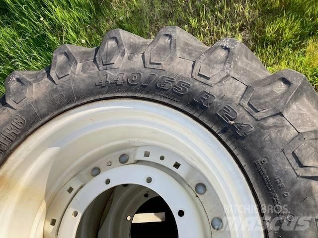 Trelleborg 440/65R24 Tekerlekler