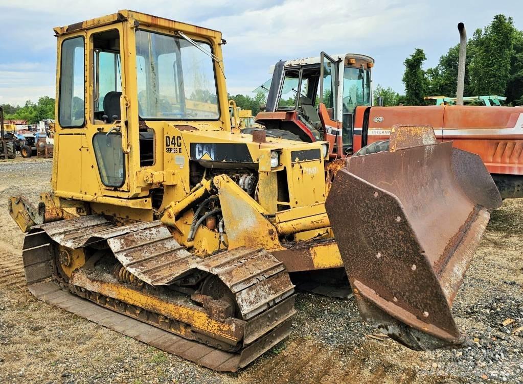 CAT D 4 C Paletli dozerler