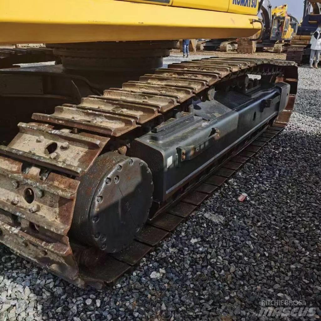 Komatsu 450LC-8 Paletli ekskavatörler
