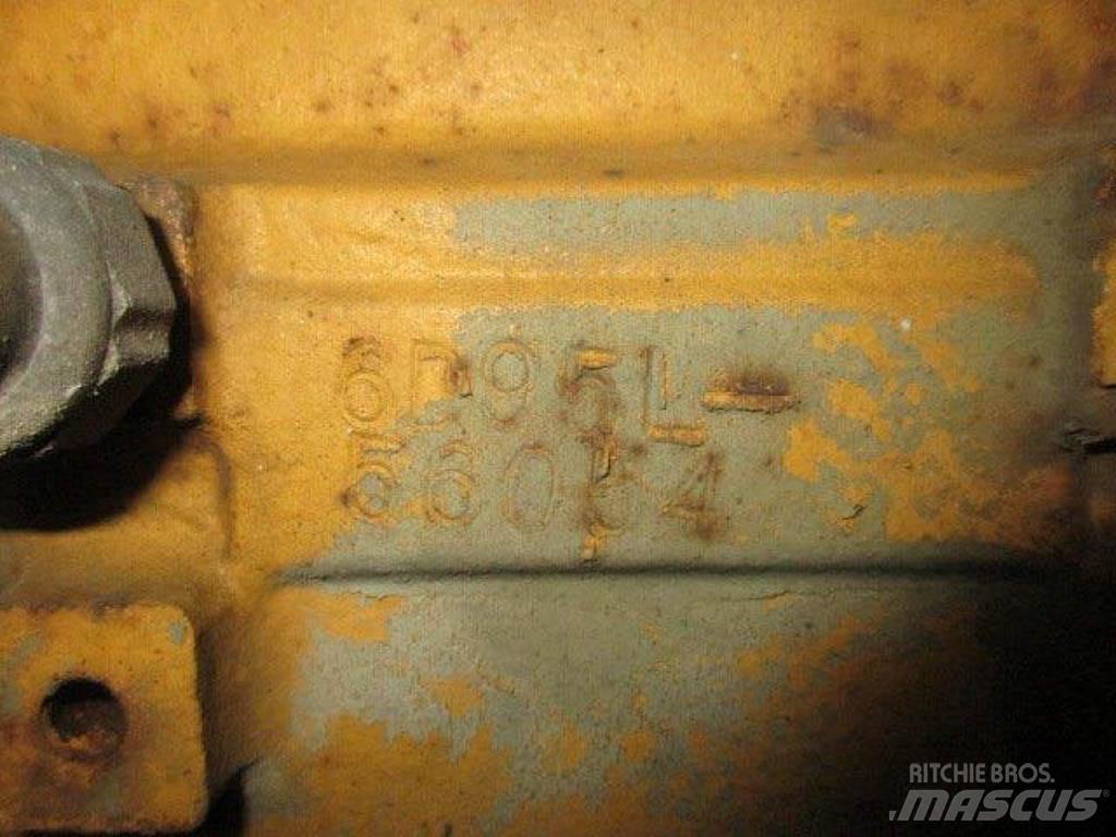 Komatsu WA100-1 Tekerlekli yükleyiciler