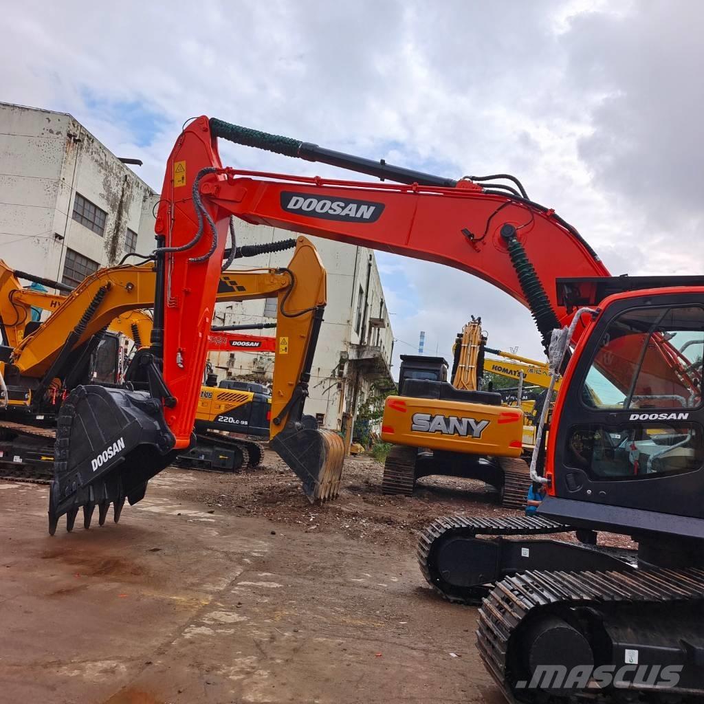 Doosan DX 300 LC-3 Paletli ekskavatörler