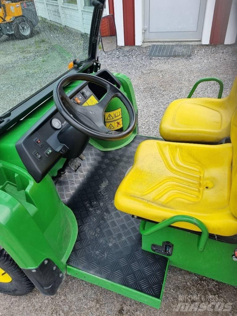 John Deere Gator TE Küçük araçlar