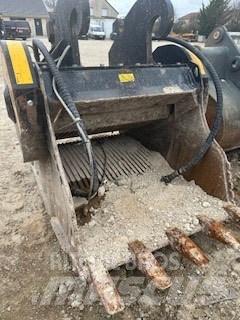 Godet MB BF 120.4 Kırıcı kepçeler
