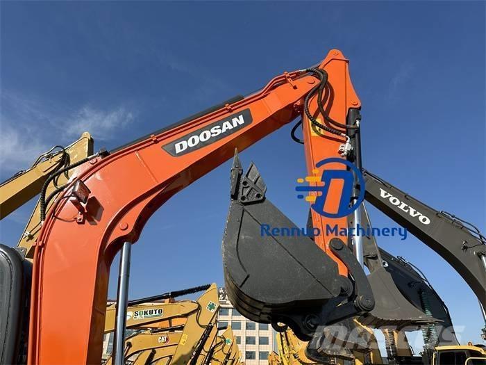 Doosan DX 60 Mini ekskavatörler, 7 tona dek