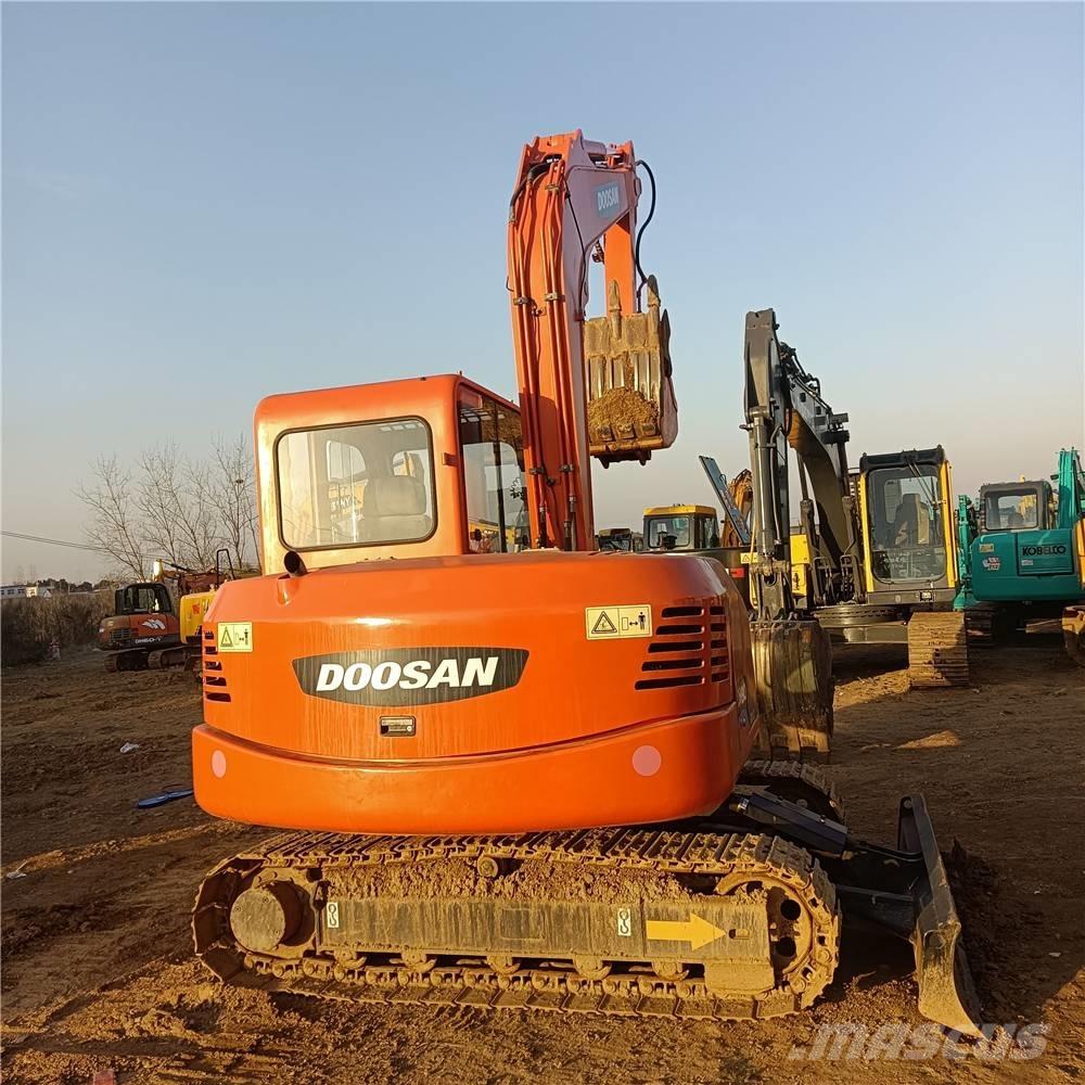 Doosan DH80G Midi ekskavatörler 7 - 12 t
