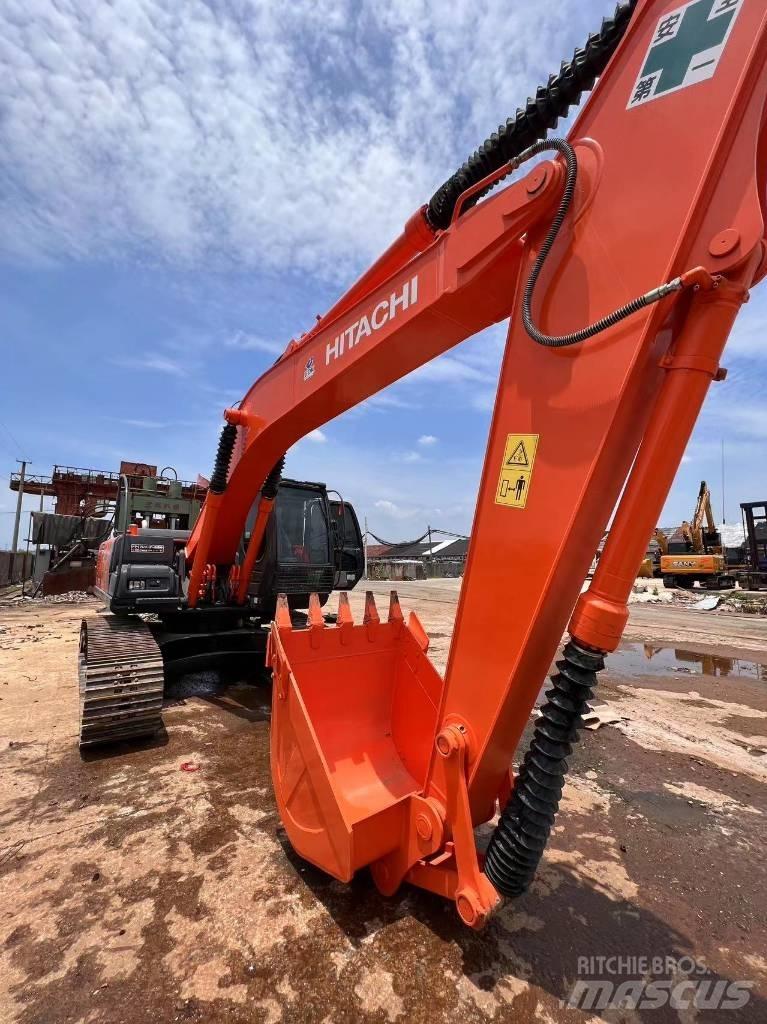 Hitachi ZX 200-6 Paletli ekskavatörler
