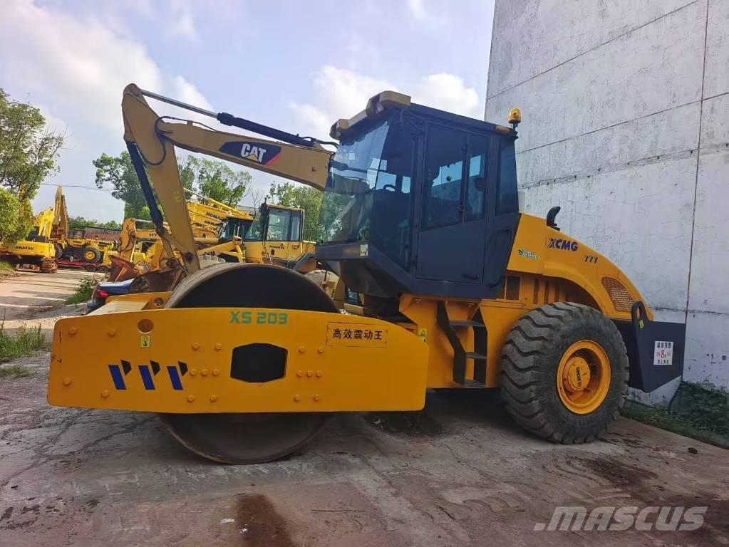 XCMG XS 203 J Tek tamburlu silindirler