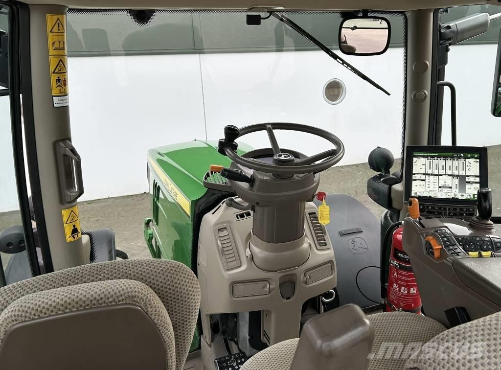 John Deere 6215 R Traktörler