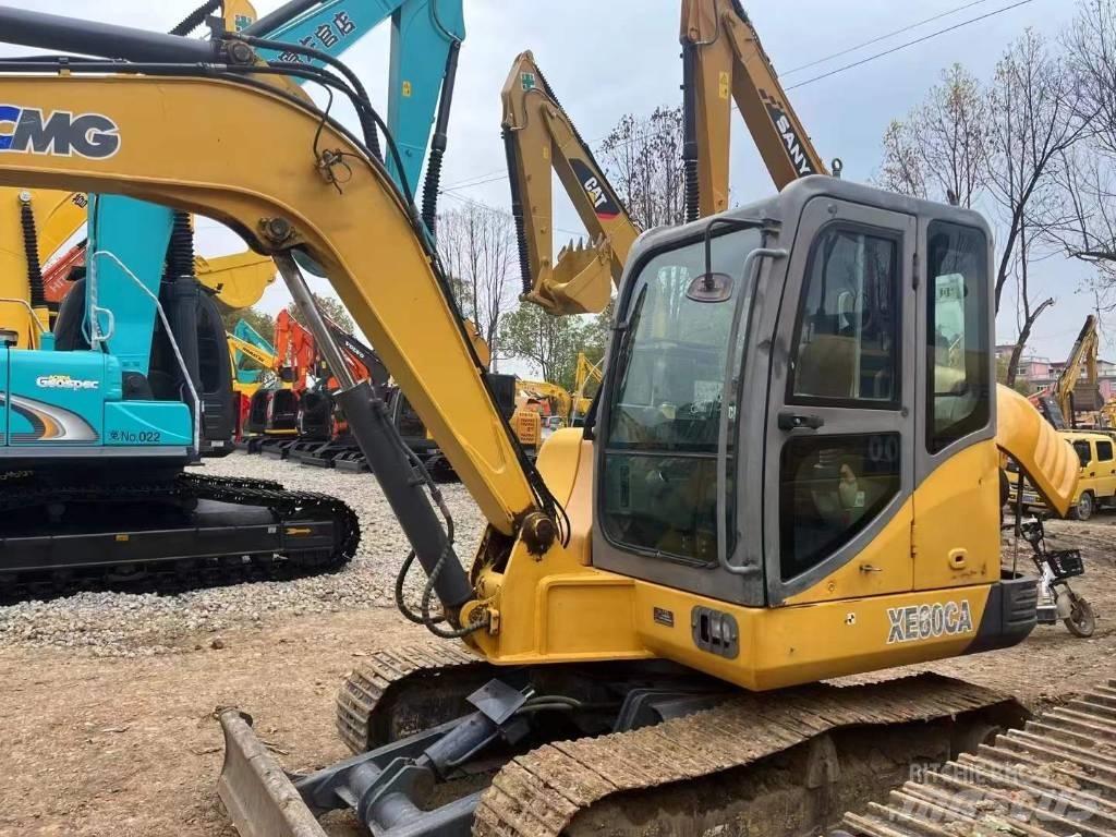 XCMG XE 60 WA Paletli ekskavatörler