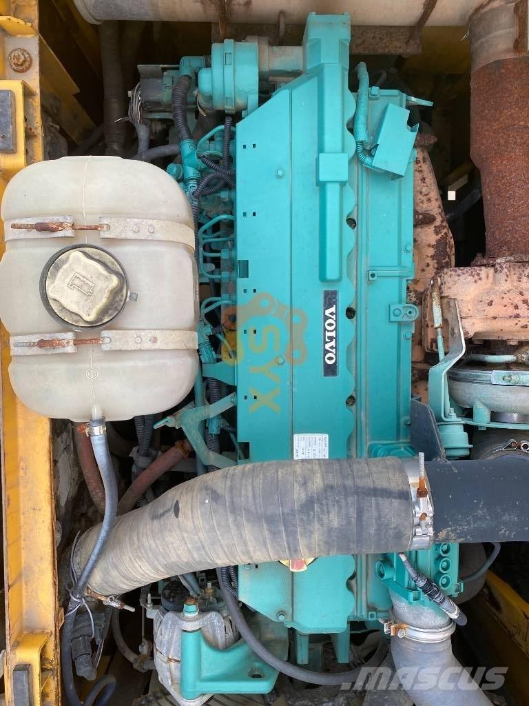 Volvo EC 240 B LC Paletli ekskavatörler
