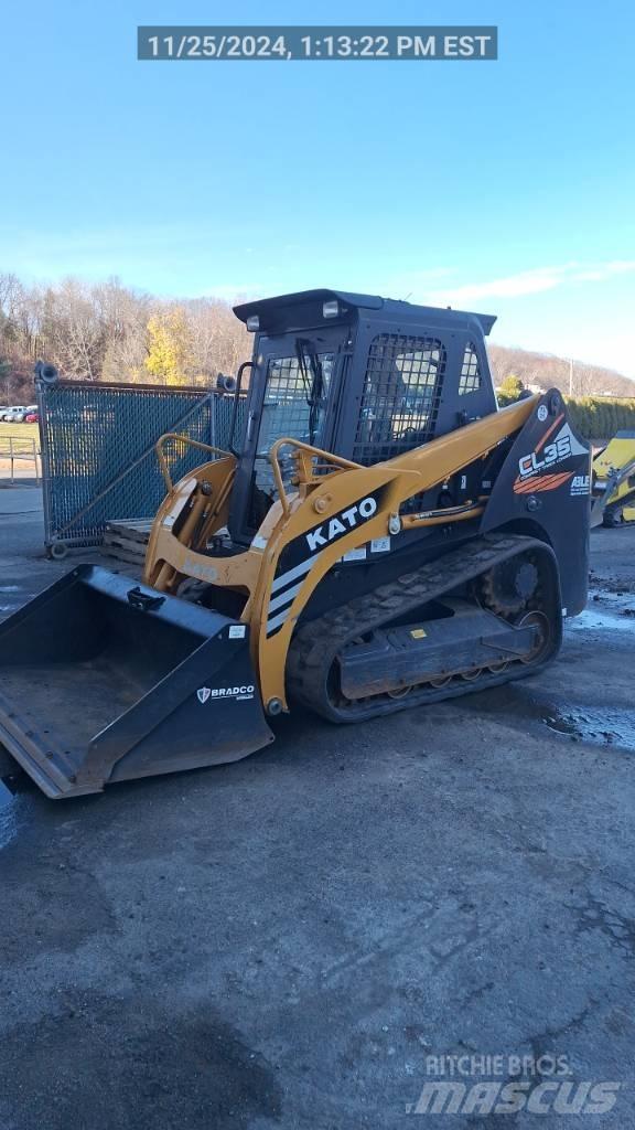 Kato CL35 Skid steer loderler