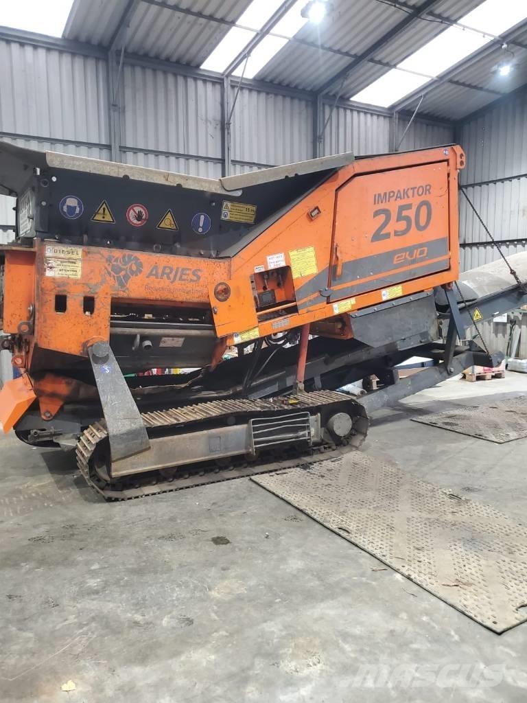 Arjes 250 Evo Gezer kırıcılar