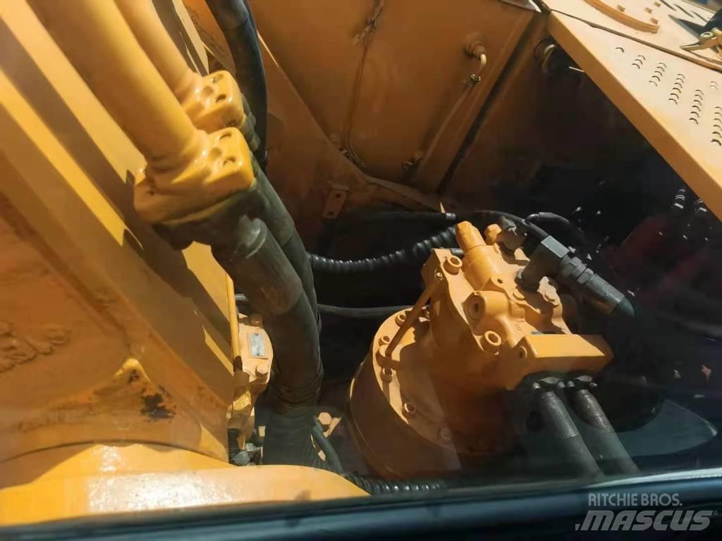 Hyundai 210-7 Lastik tekerli ekskavatörler