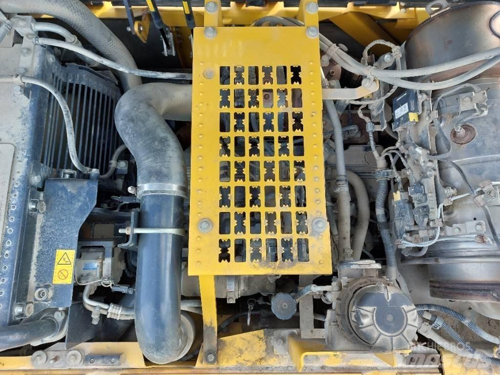Komatsu HB365LC-3 Paletli ekskavatörler