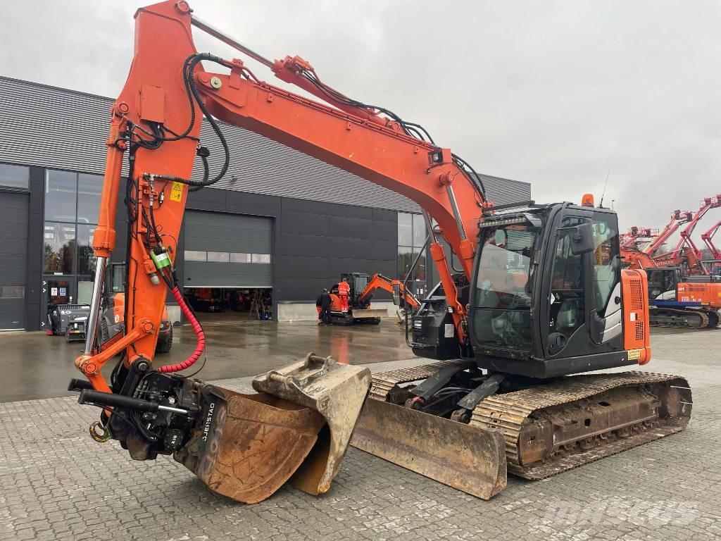 Hitachi ZX 135 US-5B Paletli ekskavatörler