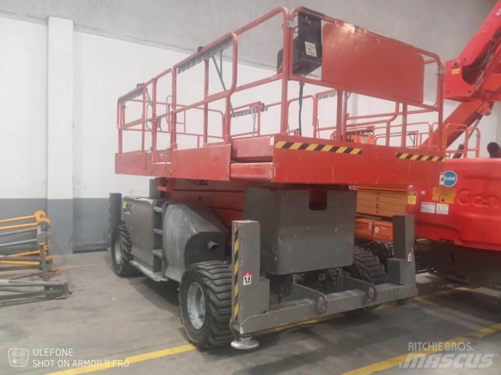 JLG 4394 RT Makasli platformlar