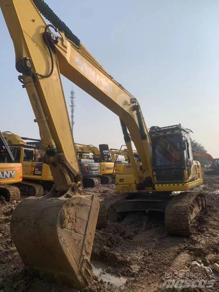 Komatsu PC 220-8M0 Paletli ekskavatörler
