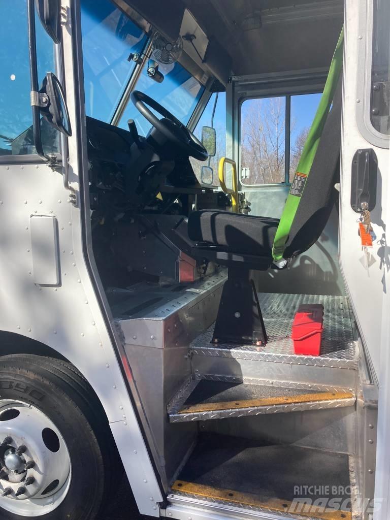 Ford F59 Kapali kasa kamyonetler
