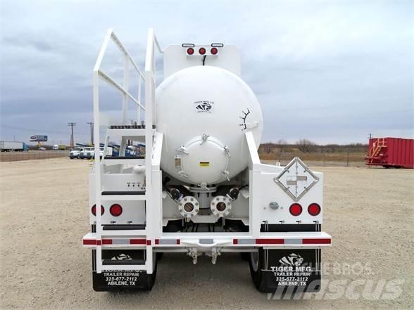 Tiger 130 BBL Tanker yari çekiciler