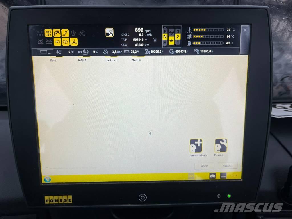 Ponsse Buffalo 8W Tomruk yükleyici traktörler