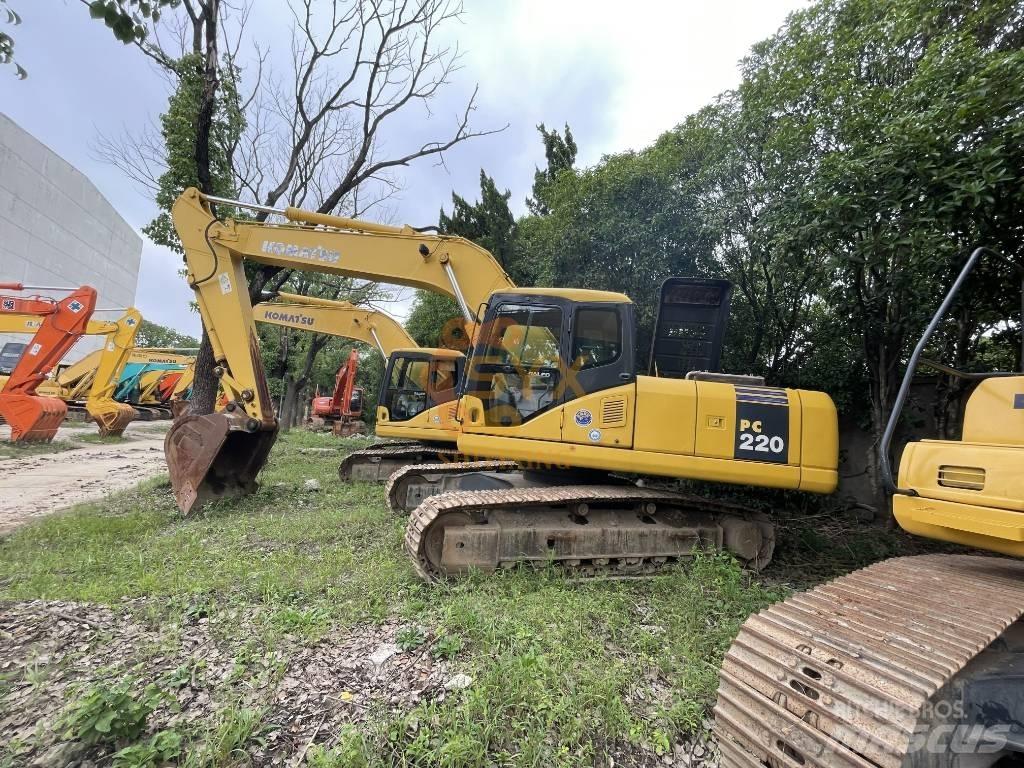 Komatsu PC 220-7 Paletli ekskavatörler