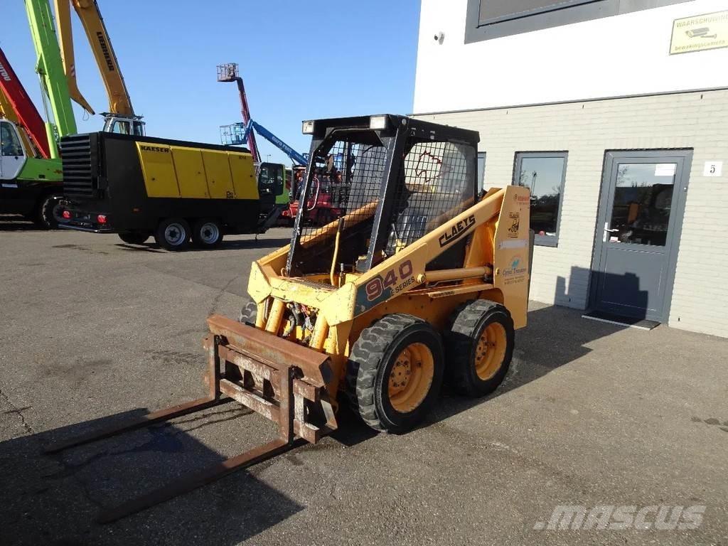 Mustang 940 Skid steer loderler