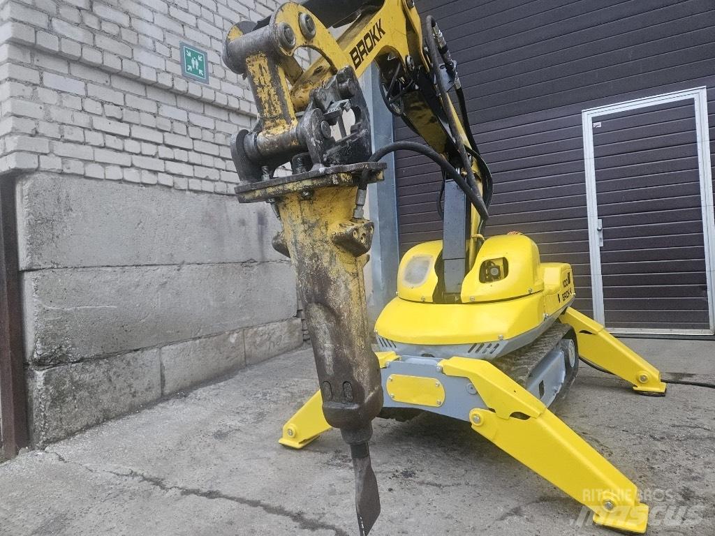 Brokk 100 Yıkım ekskavatörleri
