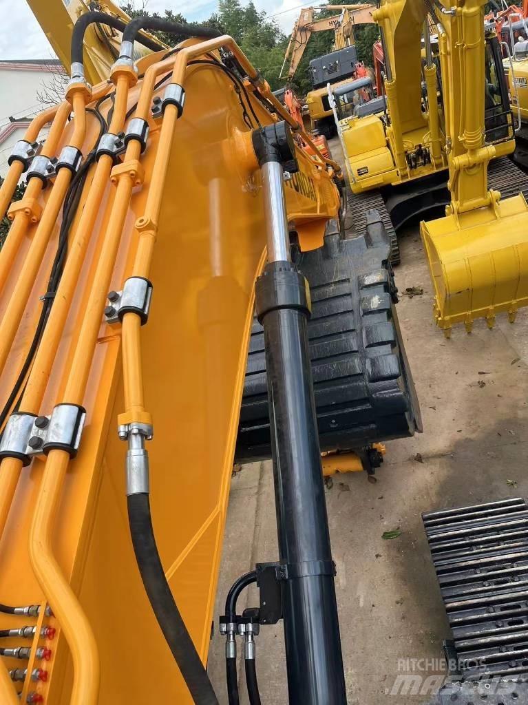 Hyundai R520L-9VS Paletli ekskavatörler