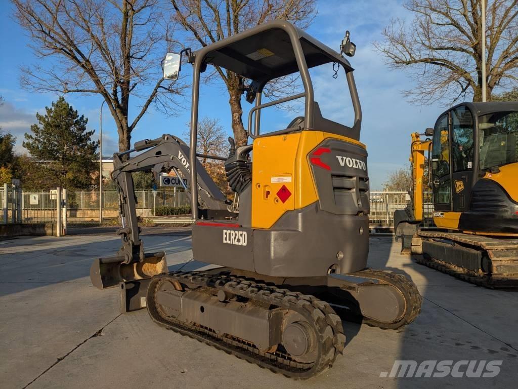 Volvo ECR 25 D Mini ekskavatörler, 7 tona dek