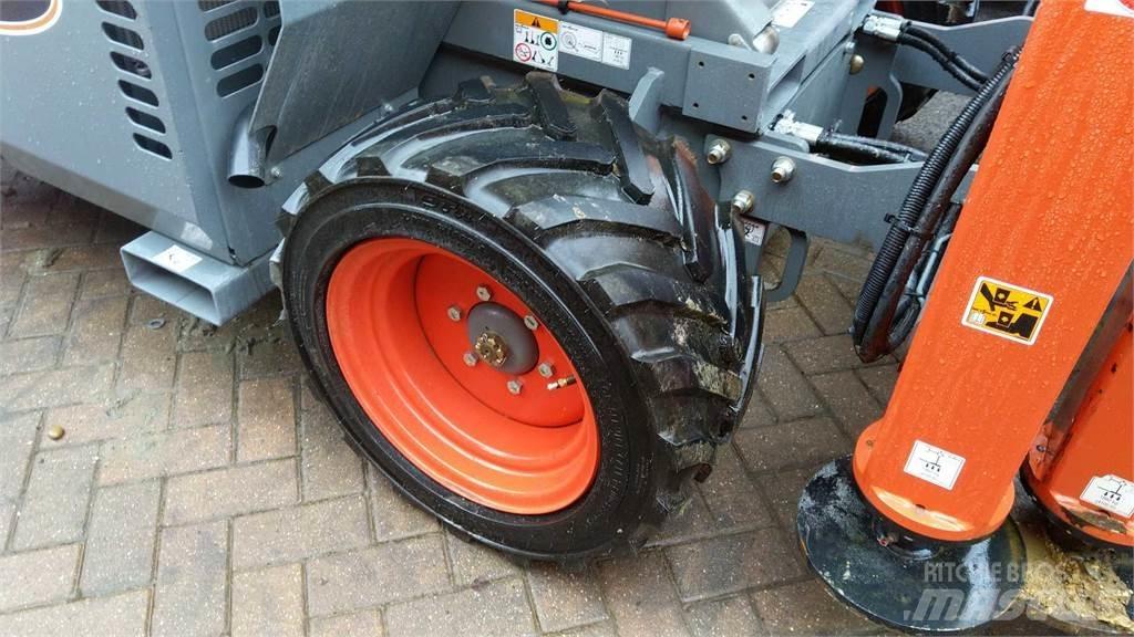 SkyJack 6832RT Makasli platformlar