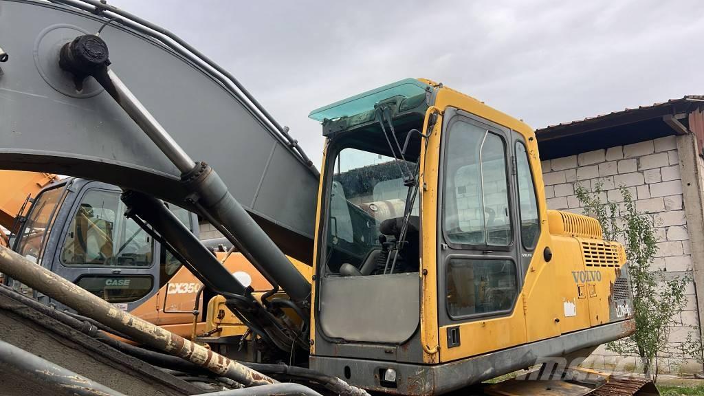 Volvo EC 290 B LC Akslar