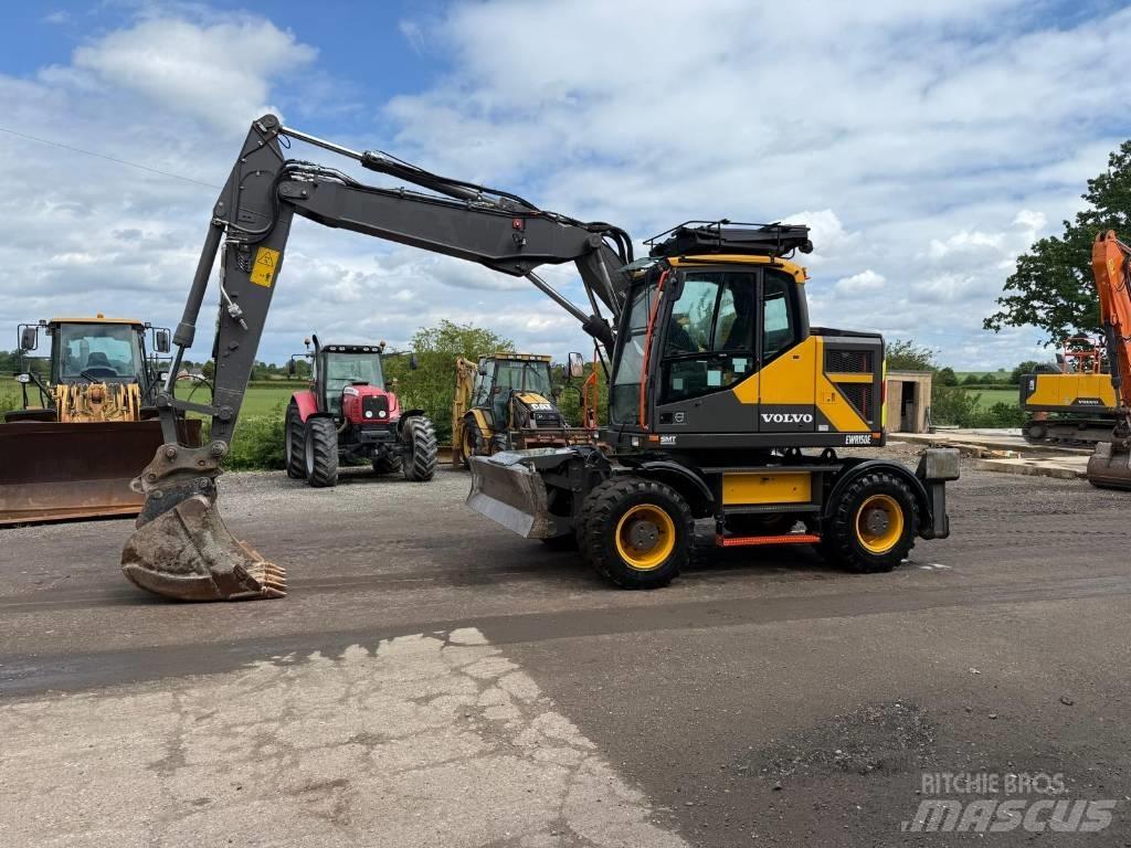 Volvo EWR 150 E Lastik tekerli ekskavatörler