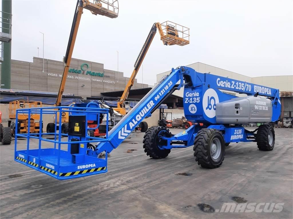 Genie Z135 70 Körüklü personel platformları