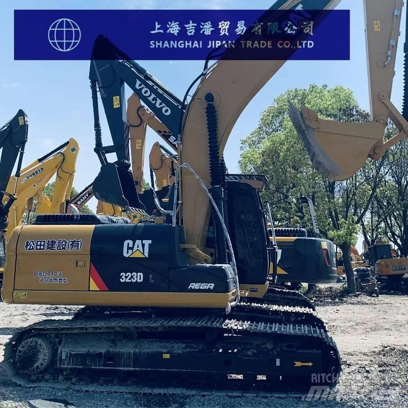 CAT 323 D Paletli ekskavatörler