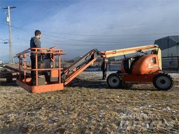 JLG 600AJ Körüklü personel platformları