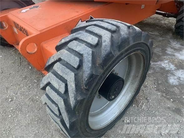 JLG 600AJ Körüklü personel platformları