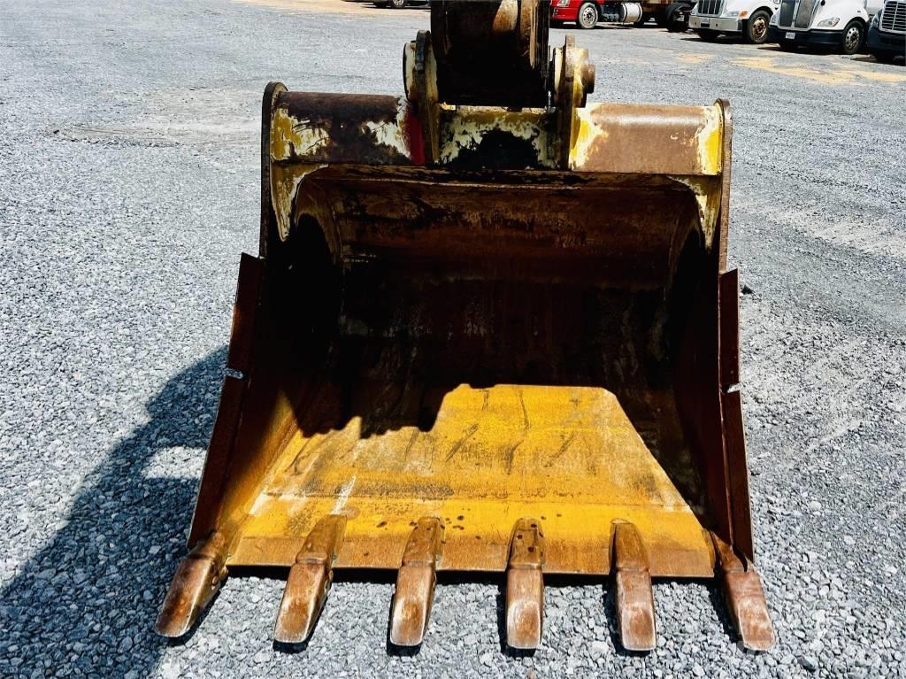CAT 320 EL Paletli ekskavatörler