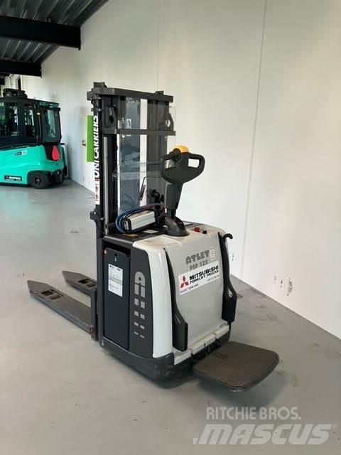 Atlet PSP125 Düsük seviye platformu