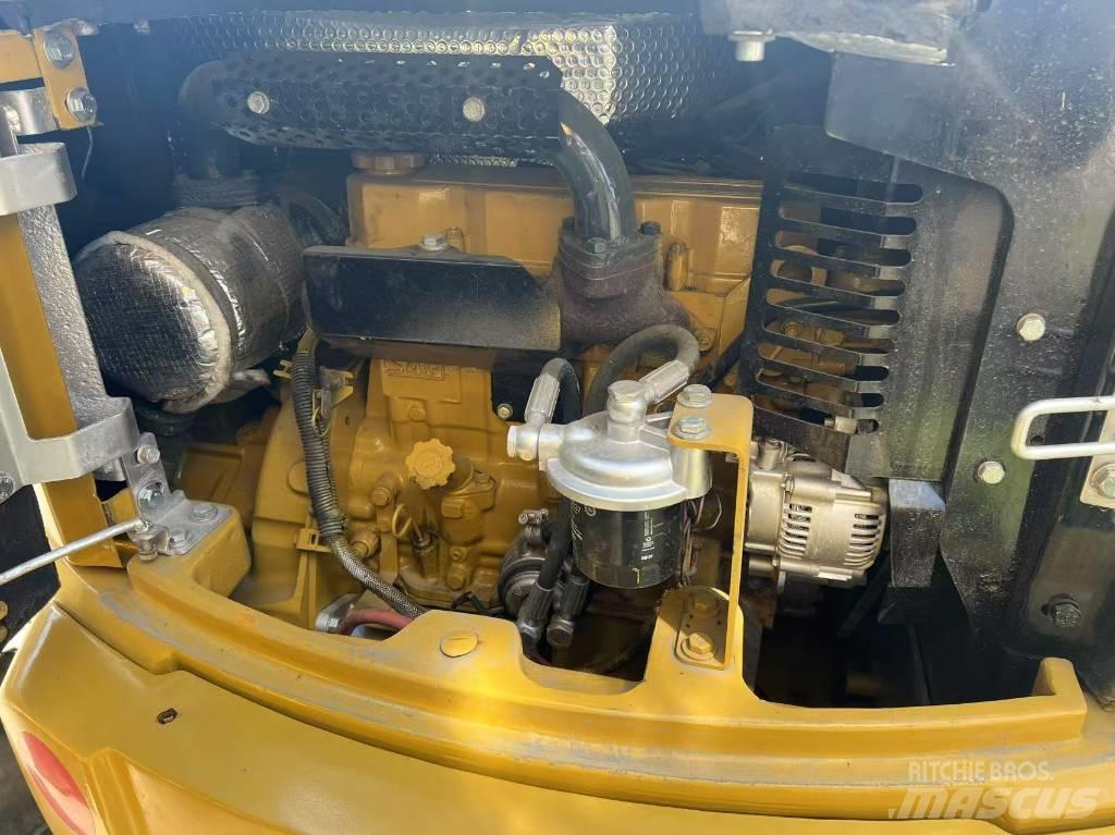 CAT 304 C CR Mini ekskavatörler, 7 tona dek