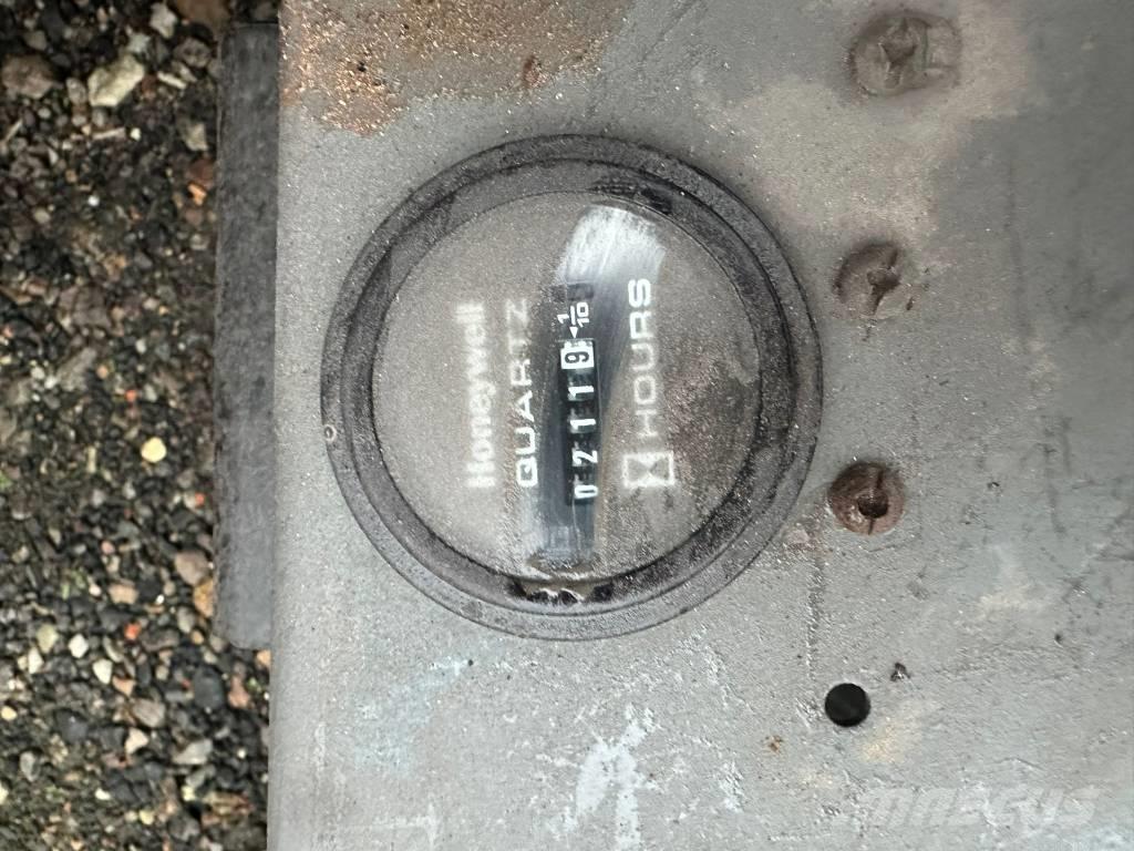 SkyJack SJ III 4626 Makasli platformlar