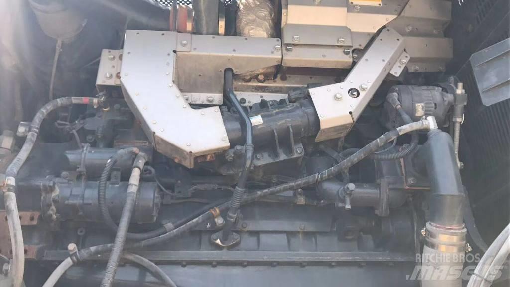 Komatsu PC 850 SE Paletli ekskavatörler