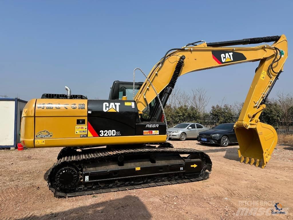 CAT 320D2L Paletli ekskavatörler