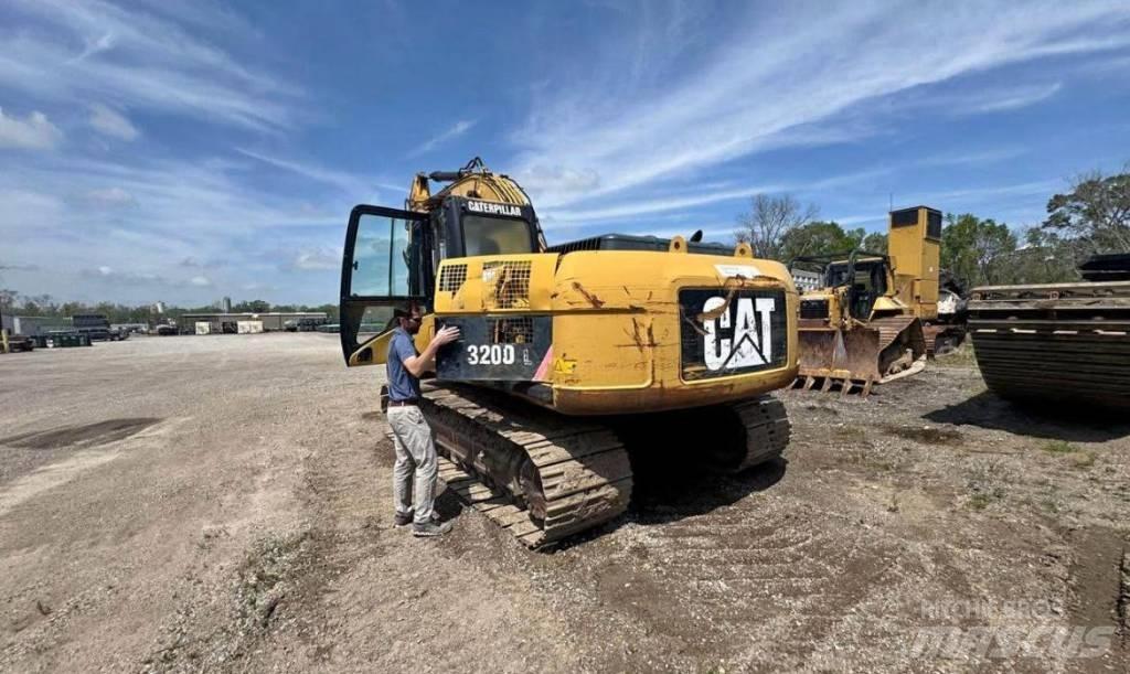 CAT 320 D Paletli ekskavatörler