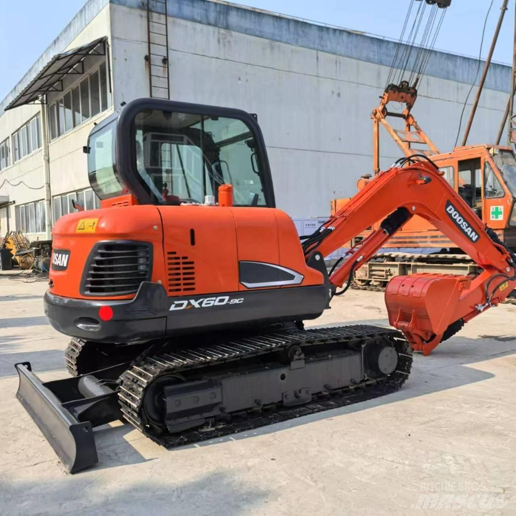 Doosan DX60-9C Mini ekskavatörler, 7 tona dek