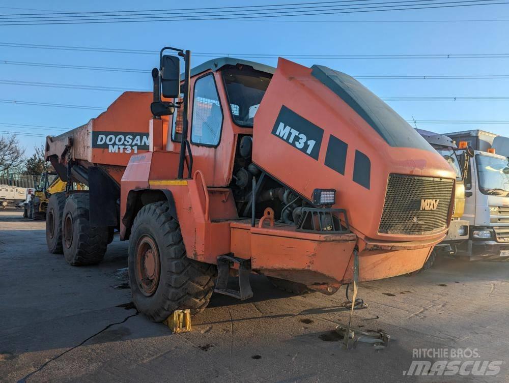 Doosan MT31 Belden kirma kaya kamyonu