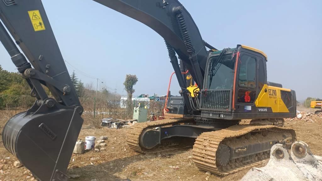 Volvo EC 290 B LC Paletli ekskavatörler