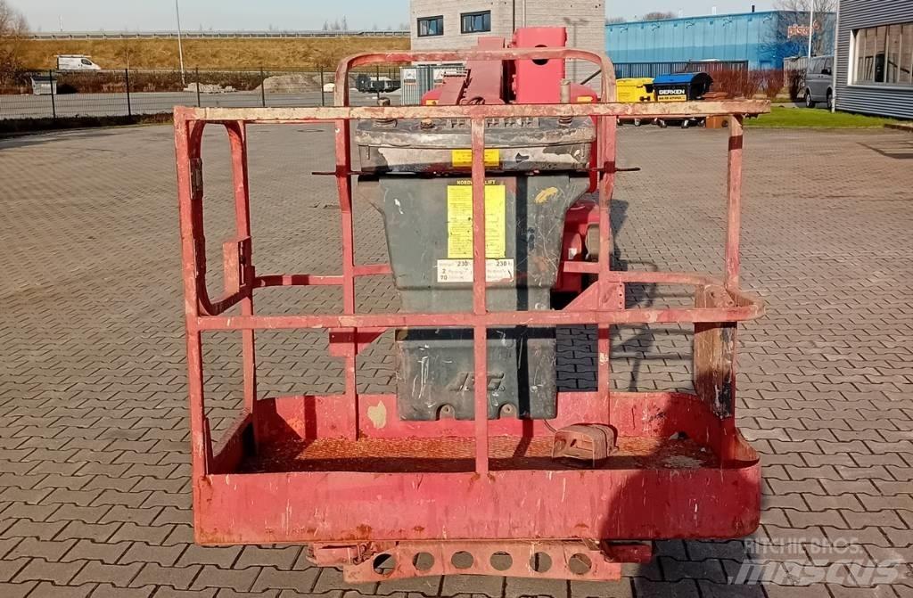 JLG E 400 AJPN Körüklü personel platformları