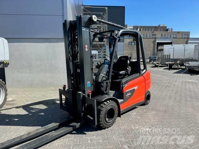 Linde E35L Elektrikli forkliftler