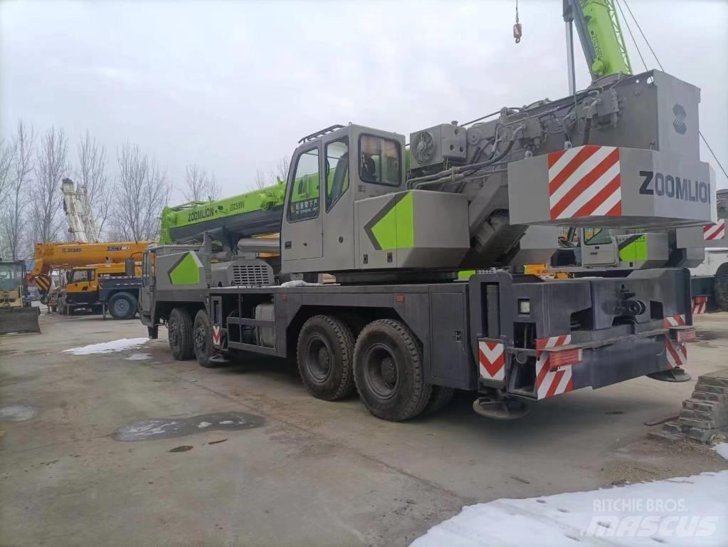 Zoomlion ZTC 500 V Yol-Arazi Tipi Vinçler (AT)